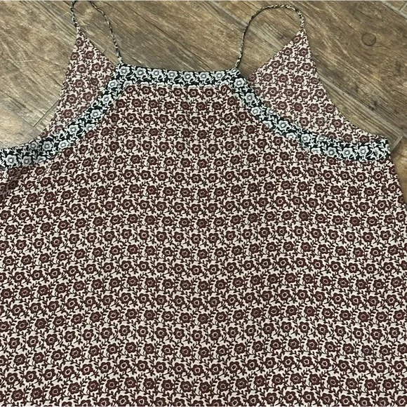 Ann Taylor Loft Patterned Shell - Picture 7 of 11